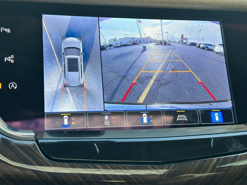 Cadillac XT6 Vehicle Full-screen Gallery Image 17