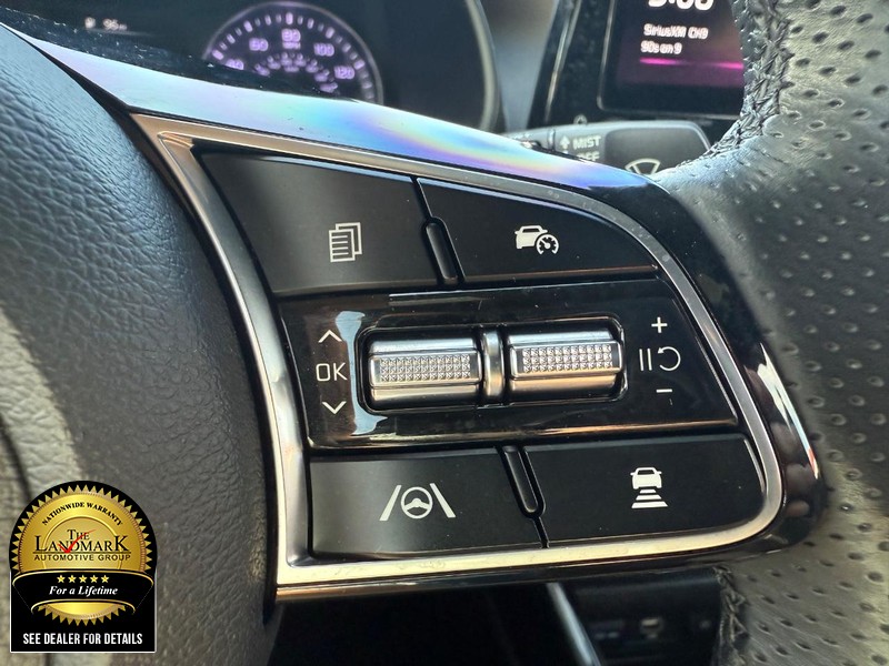 Kia Forte Vehicle Full-screen Gallery Image 11