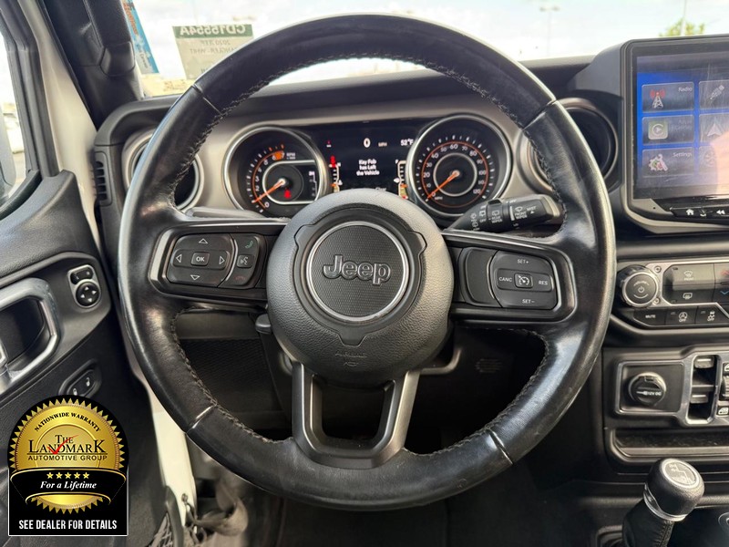 Jeep Wrangler Unlimited Vehicle Full-screen Gallery Image 16