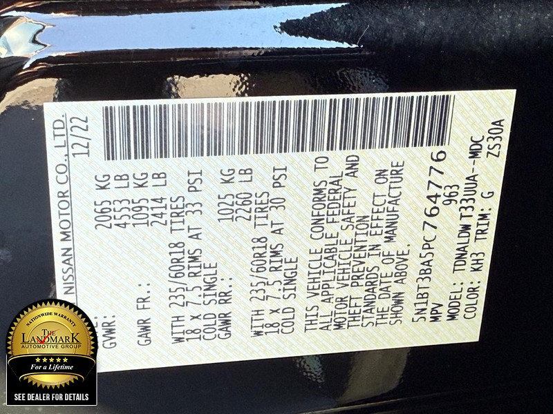 Nissan Rogue Vehicle Full-screen Gallery Image 20