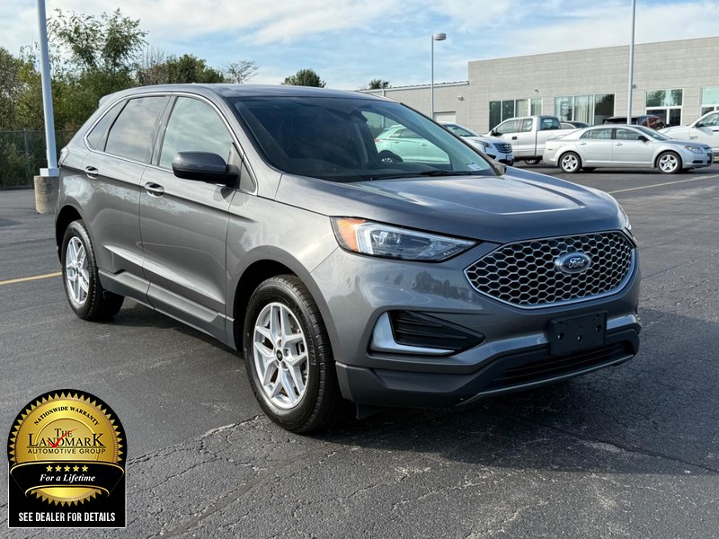Ford Edge Vehicle Full-screen Gallery Image 2