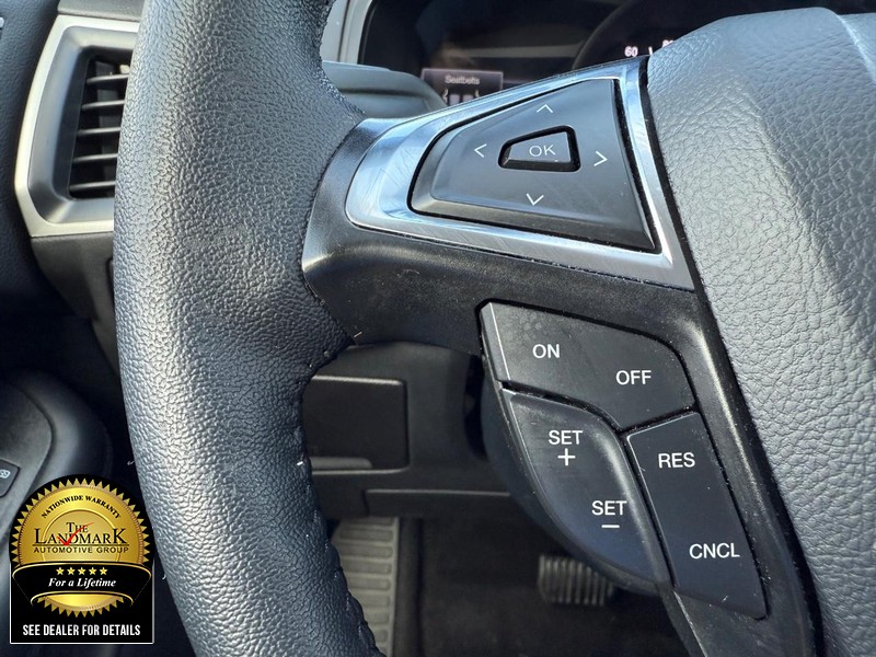 Ford Edge Vehicle Full-screen Gallery Image 10