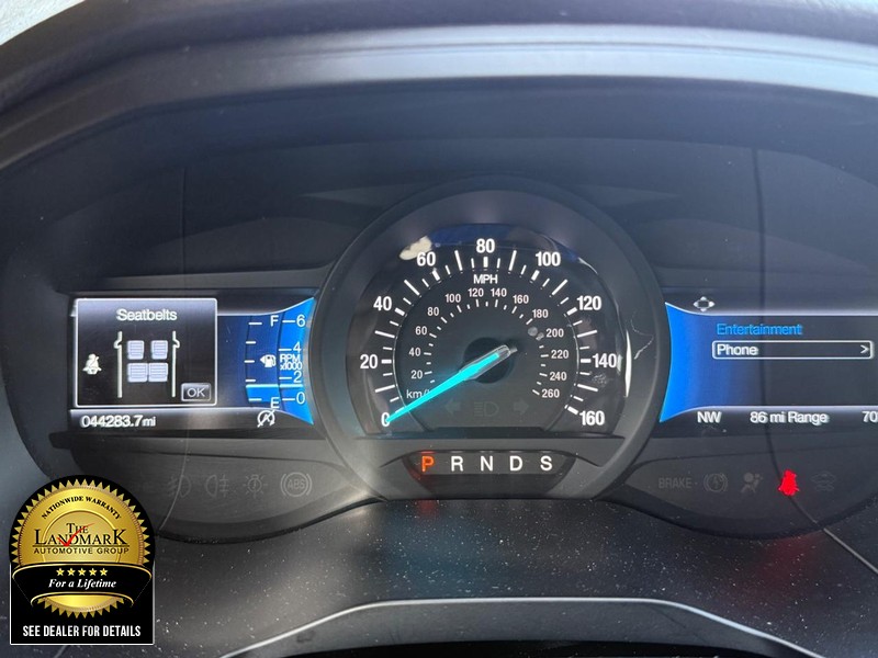 Ford Edge Vehicle Full-screen Gallery Image 12