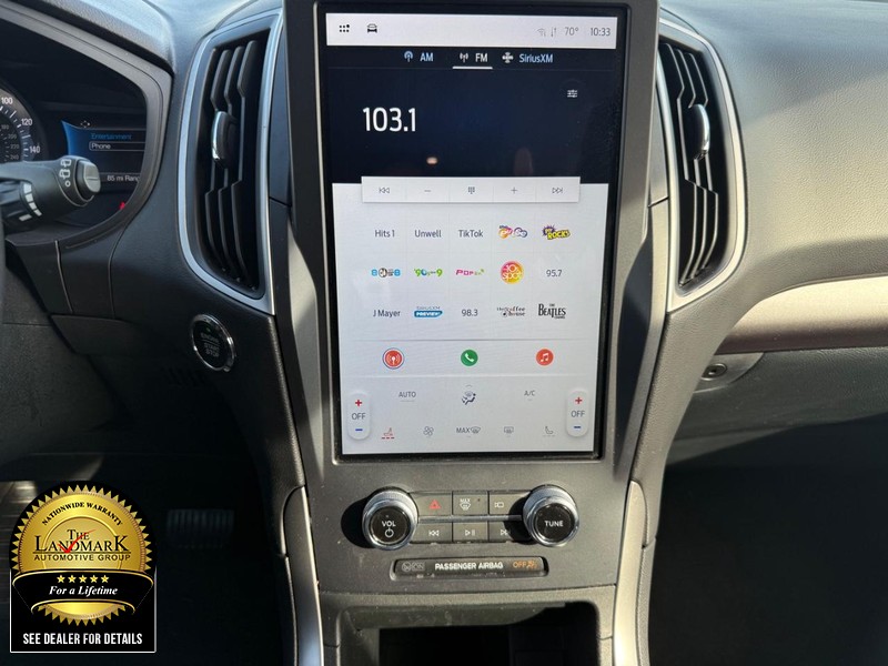 Ford Edge Vehicle Full-screen Gallery Image 18