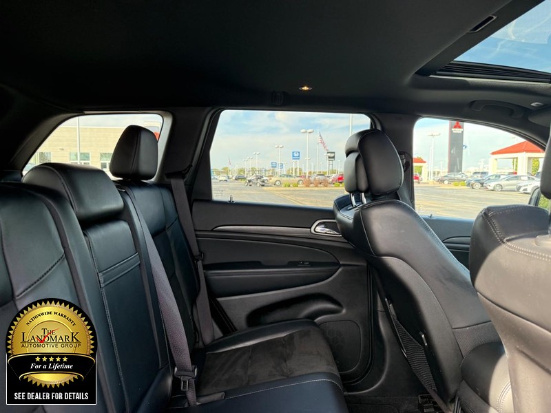 Jeep Grand Cherokee WK Vehicle Full-screen Gallery Image 16