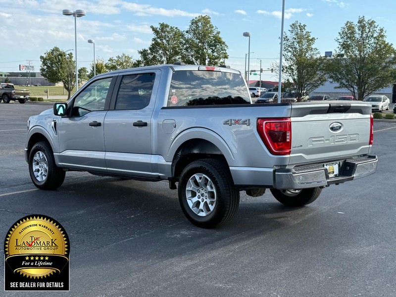 Ford F-150 Vehicle Full-screen Gallery Image 6