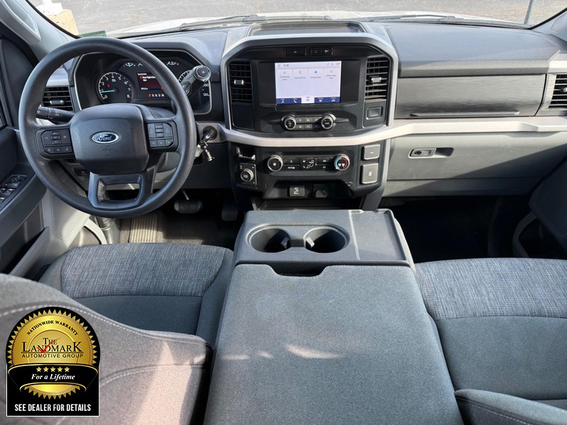 Ford F-150 Vehicle Full-screen Gallery Image 15