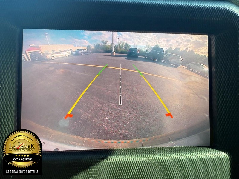 Jeep Wrangler Unlimited Vehicle Full-screen Gallery Image 13