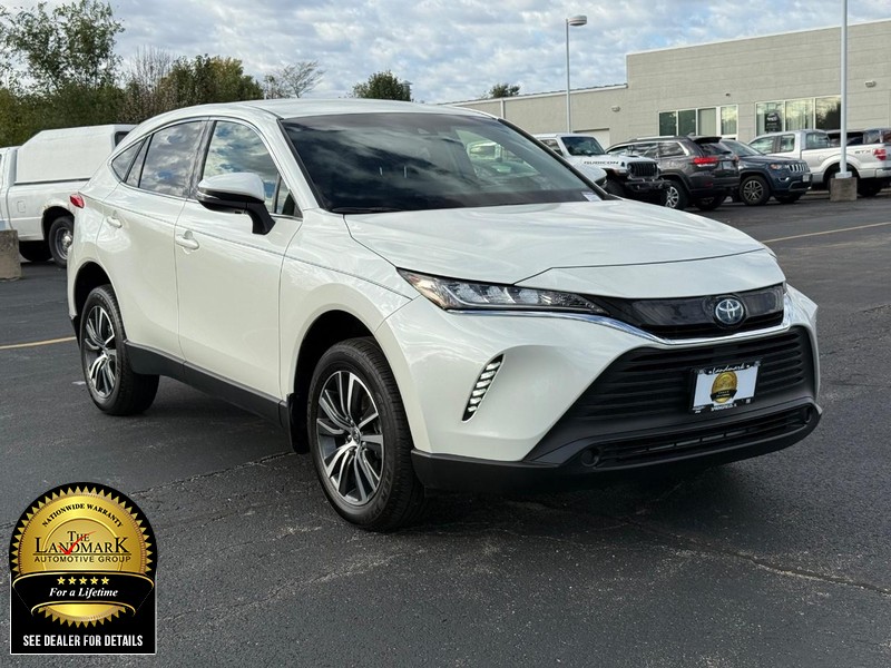 Toyota Venza Vehicle Full-screen Gallery Image 2