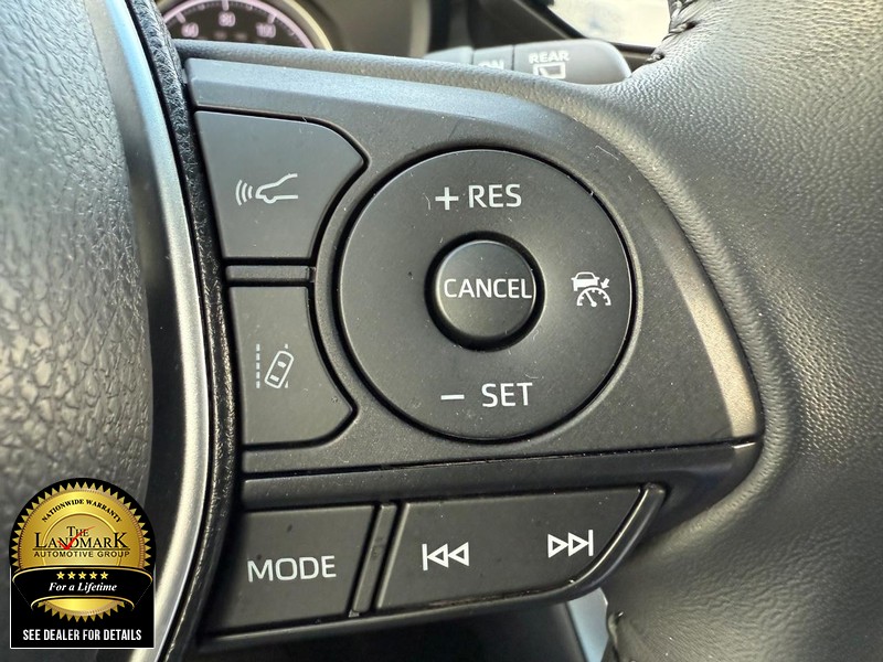 Toyota Venza Vehicle Full-screen Gallery Image 11