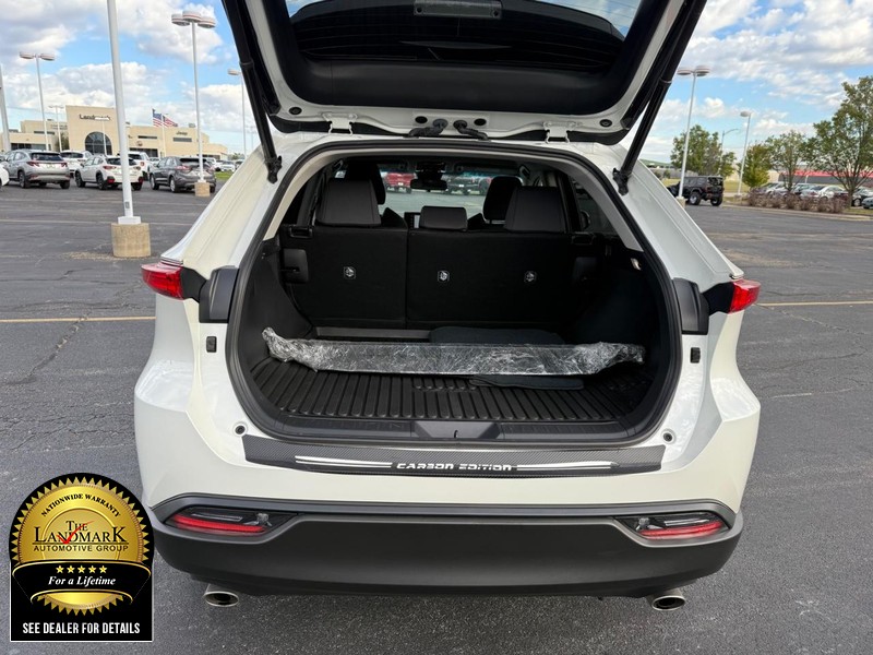 Toyota Venza Vehicle Full-screen Gallery Image 18