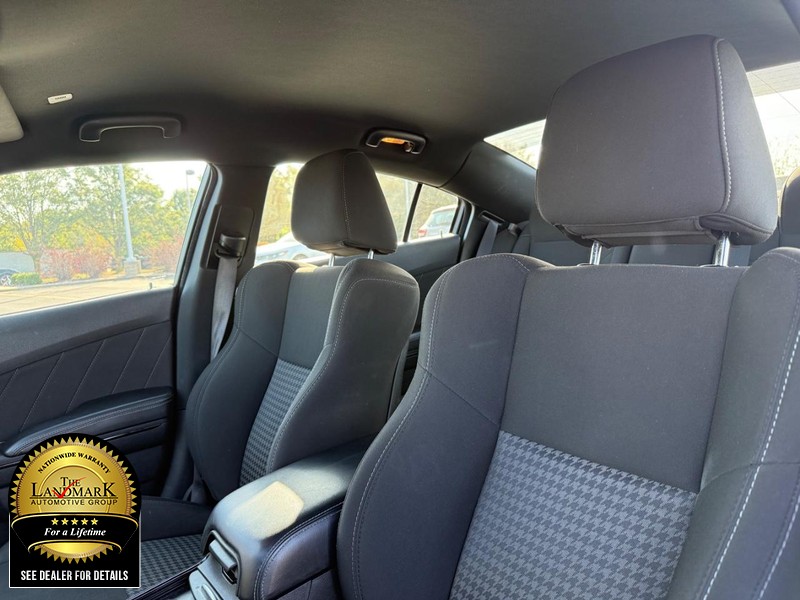 Dodge Charger Vehicle Full-screen Gallery Image 9