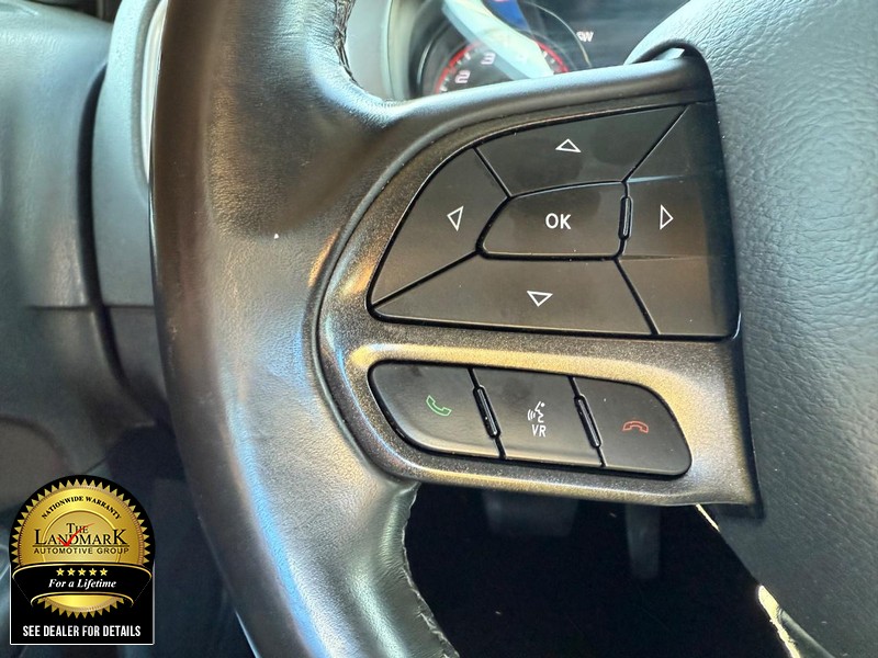 Dodge Charger Vehicle Full-screen Gallery Image 10