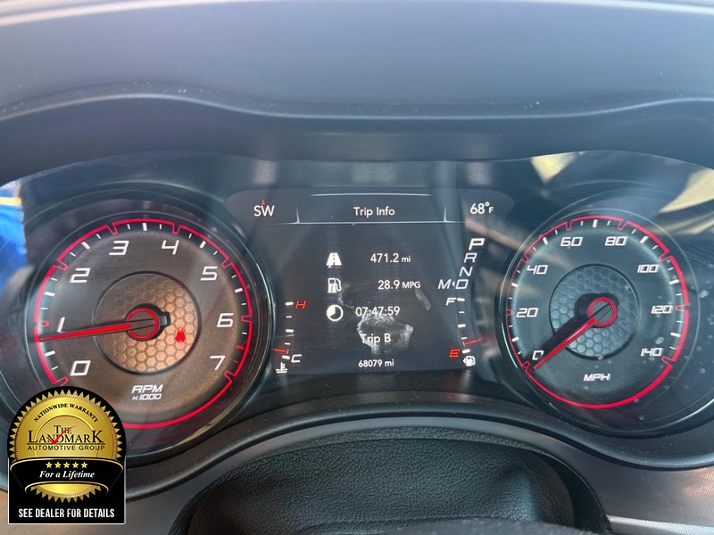 Dodge Charger Vehicle Full-screen Gallery Image 12