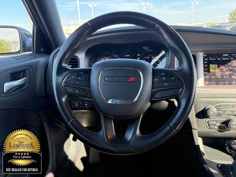 Dodge Charger Vehicle Full-screen Gallery Image 16