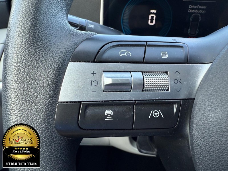 Hyundai Tucson Vehicle Full-screen Gallery Image 10