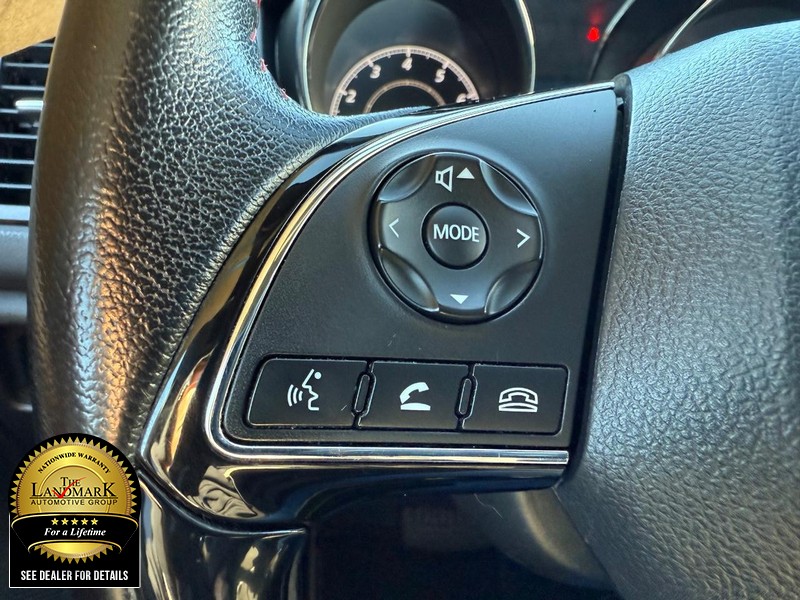 Mitsubishi Outlander Sport Vehicle Full-screen Gallery Image 10