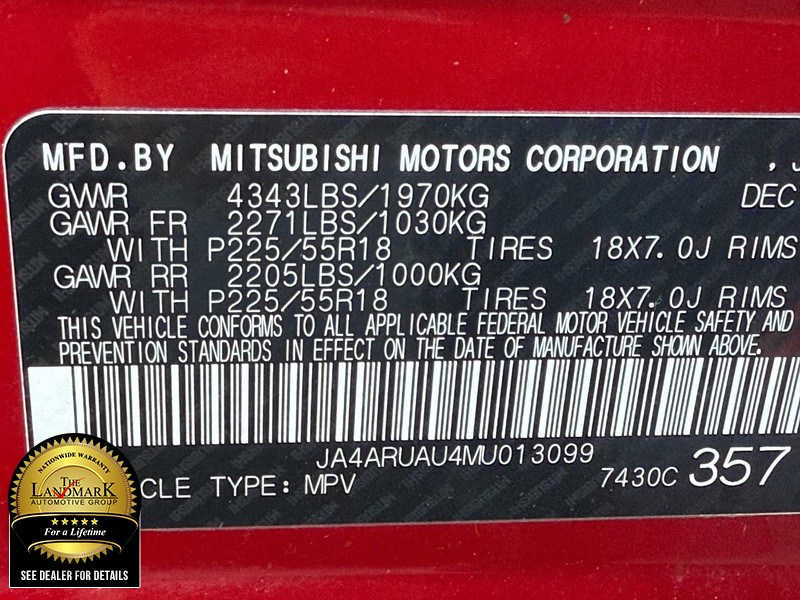 Mitsubishi Outlander Sport Vehicle Full-screen Gallery Image 21