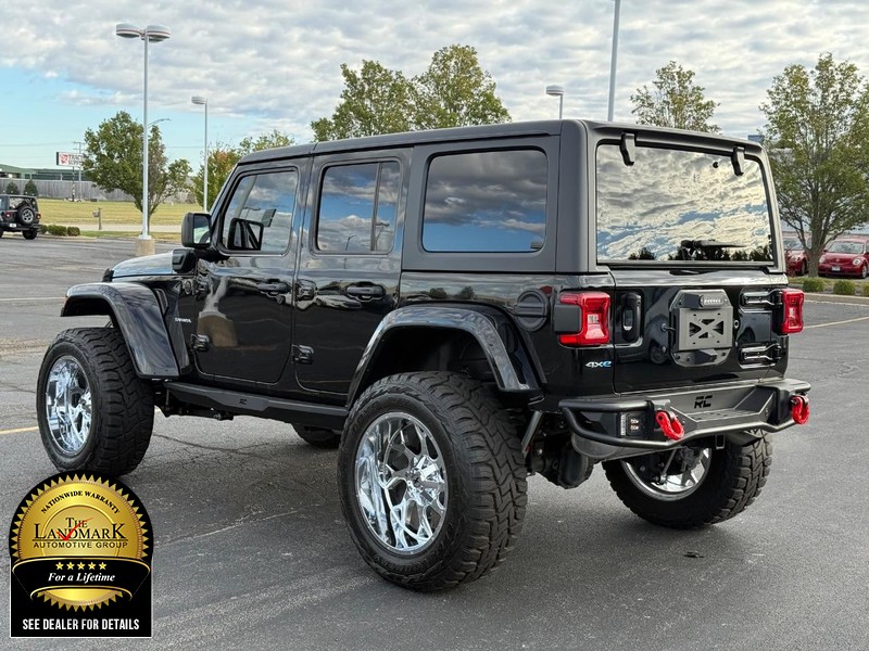 Jeep Wrangler 4xe Vehicle Full-screen Gallery Image 6