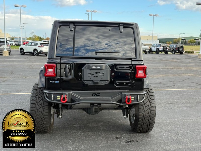 Jeep Wrangler 4xe Vehicle Full-screen Gallery Image 7