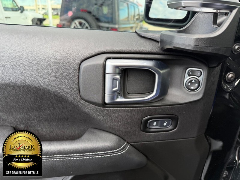 Jeep Wrangler 4xe Vehicle Full-screen Gallery Image 8