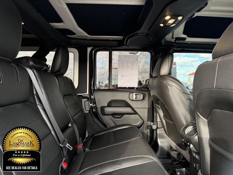 Jeep Wrangler 4xe Vehicle Full-screen Gallery Image 16