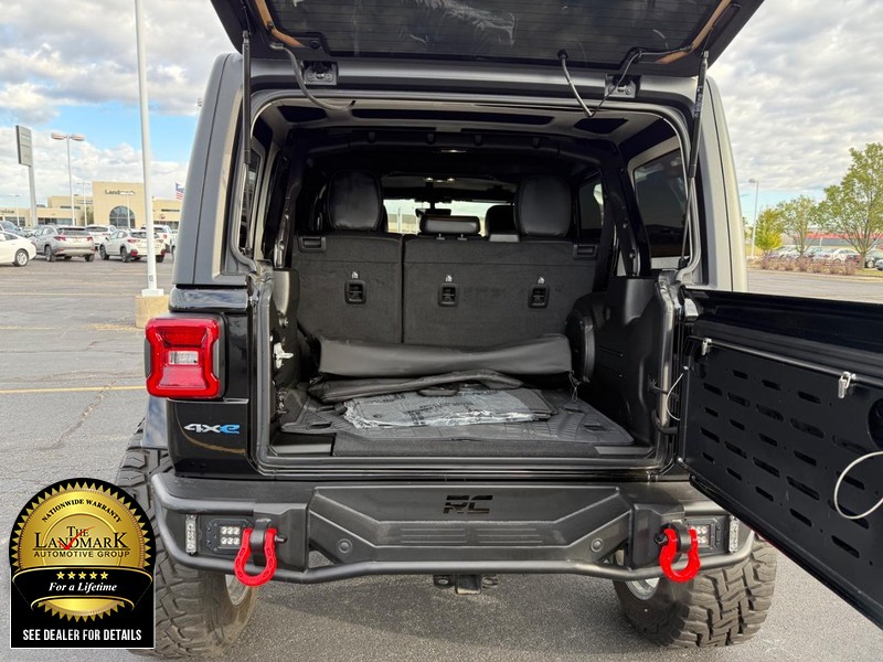 Jeep Wrangler 4xe Vehicle Full-screen Gallery Image 20