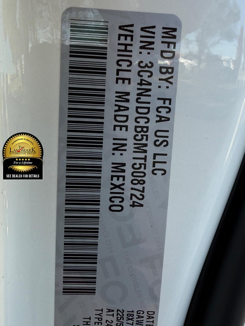 Jeep Compass Vehicle Full-screen Gallery Image 22