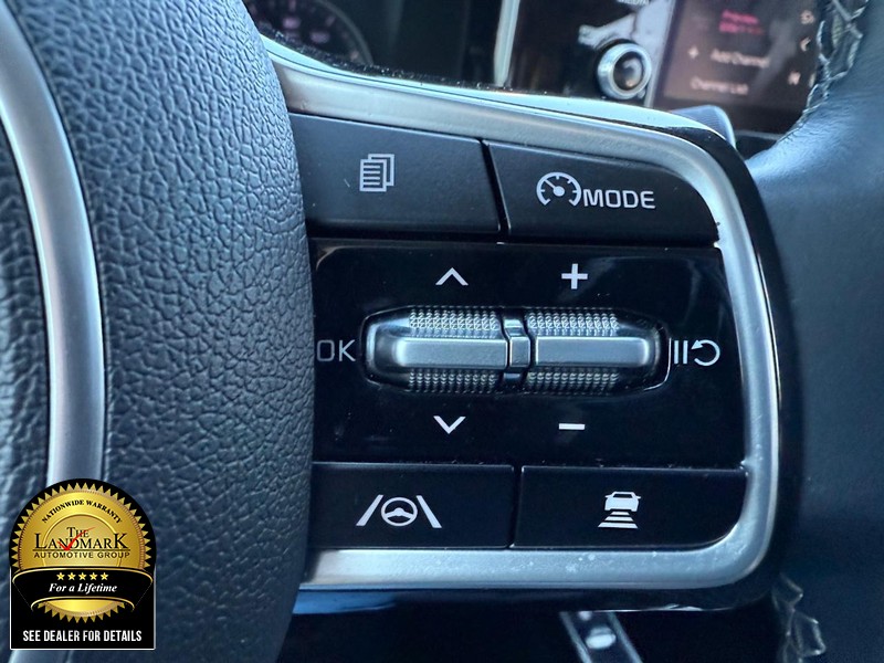 Kia Sorento Vehicle Full-screen Gallery Image 11