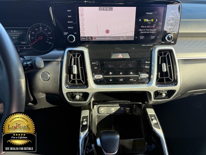 Kia Sorento Vehicle Full-screen Gallery Image 20