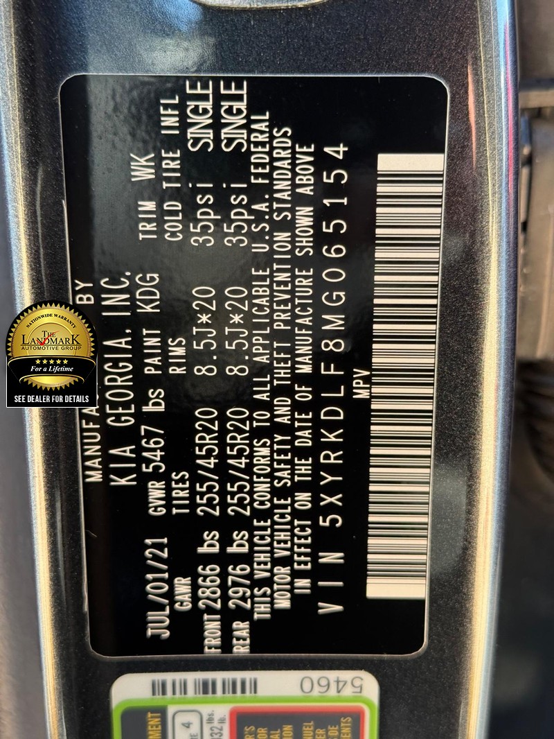 Kia Sorento Vehicle Full-screen Gallery Image 23