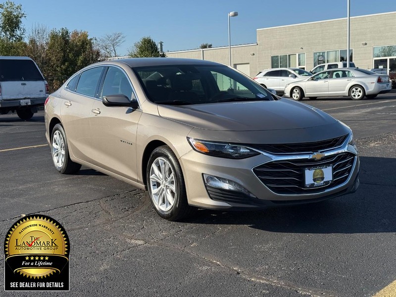 Chevrolet Malibu Vehicle Full-screen Gallery Image 2