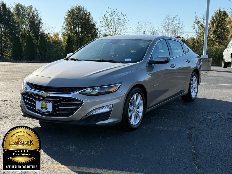 Chevrolet Malibu Vehicle Full-screen Gallery Image 5