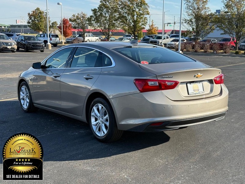 Chevrolet Malibu Vehicle Full-screen Gallery Image 6