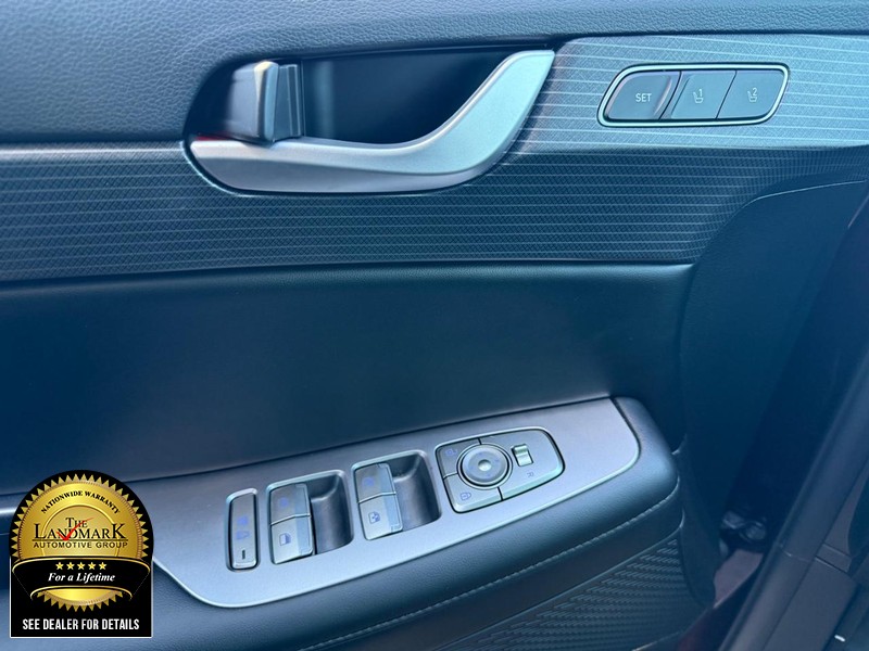 Hyundai Palisade Vehicle Full-screen Gallery Image 8