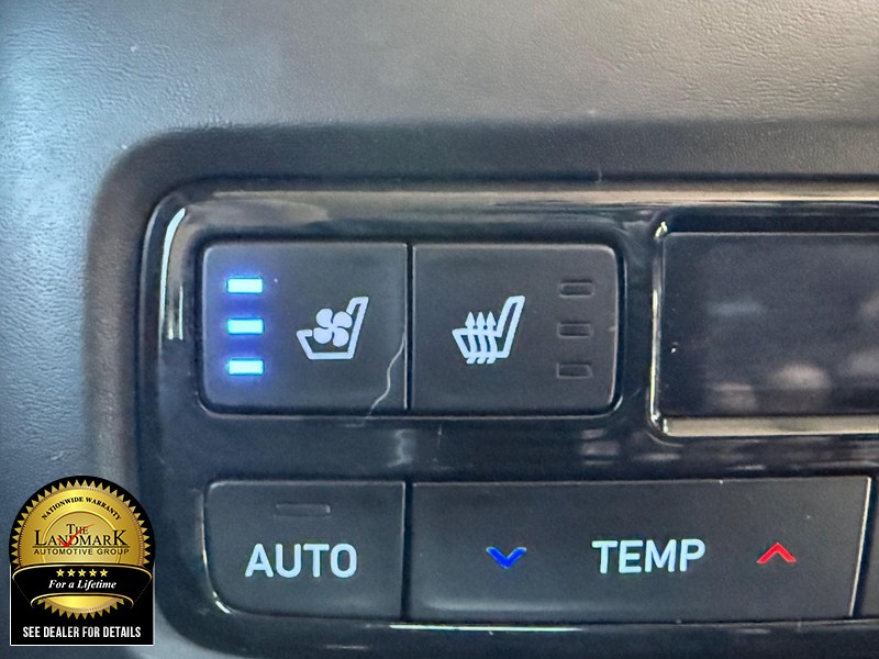 Hyundai Palisade Vehicle Full-screen Gallery Image 18