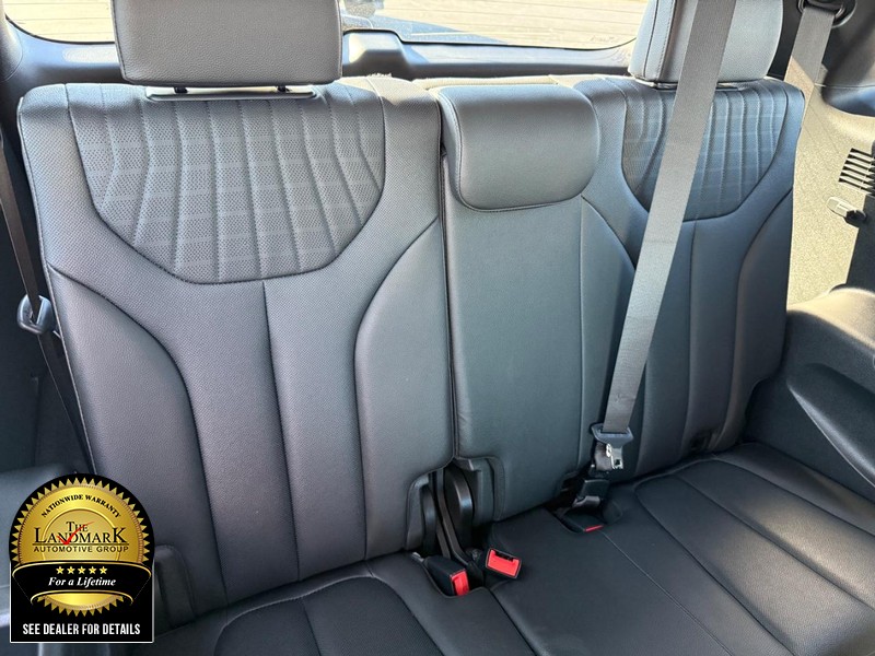 Hyundai Palisade Vehicle Full-screen Gallery Image 19