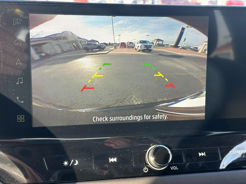 Mitsubishi Outlander Vehicle Full-screen Gallery Image 15