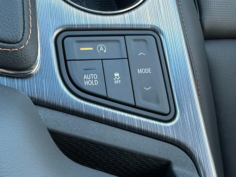 Cadillac CT4 Vehicle Full-screen Gallery Image 17