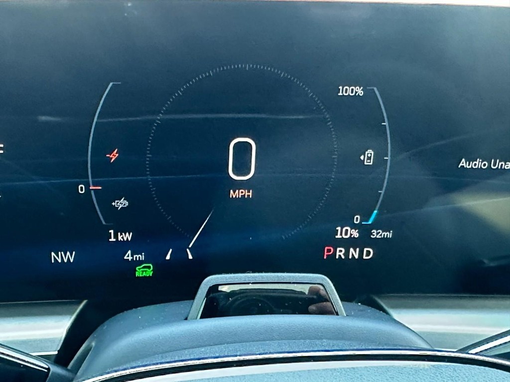 Cadillac LYRIQ Vehicle Full-screen Gallery Image 15