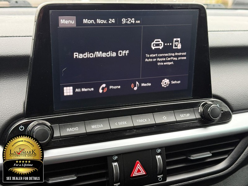 Kia Forte Vehicle Full-screen Gallery Image 15