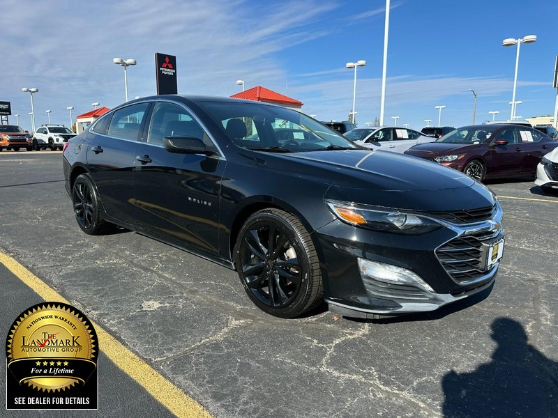 Chevrolet Malibu Vehicle Full-screen Gallery Image 2