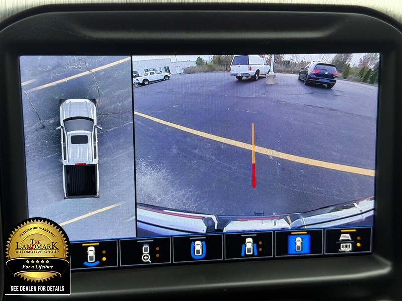 GMC Sierra 1500 Vehicle Full-screen Gallery Image 11