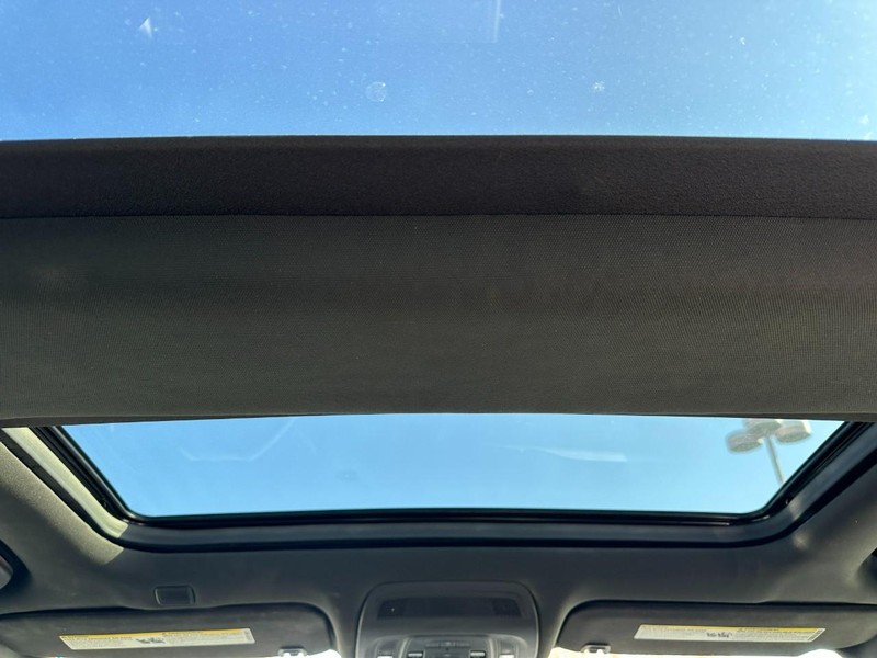 Cadillac CT6 Vehicle Full-screen Gallery Image 11