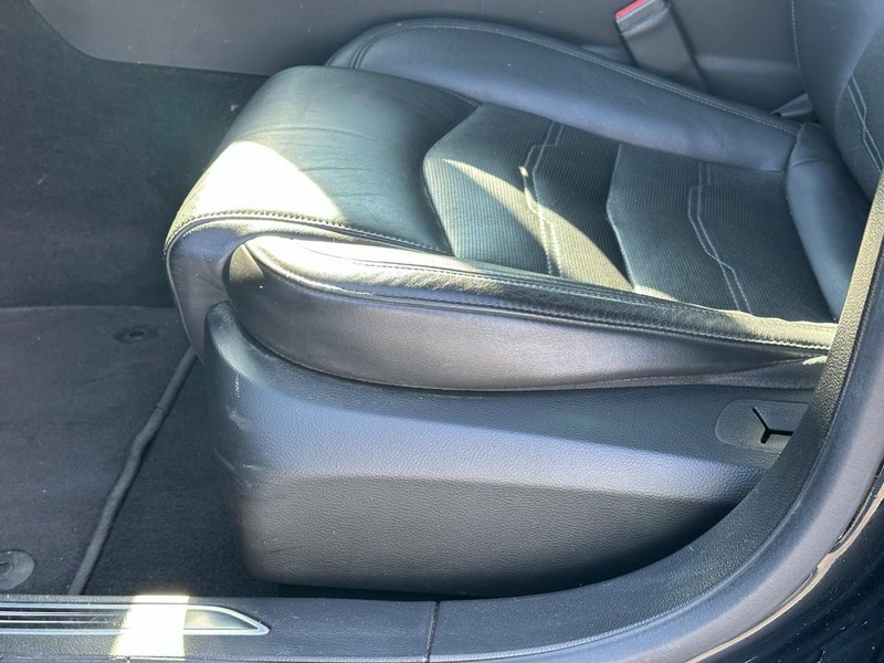 Cadillac CT6 Vehicle Full-screen Gallery Image 19