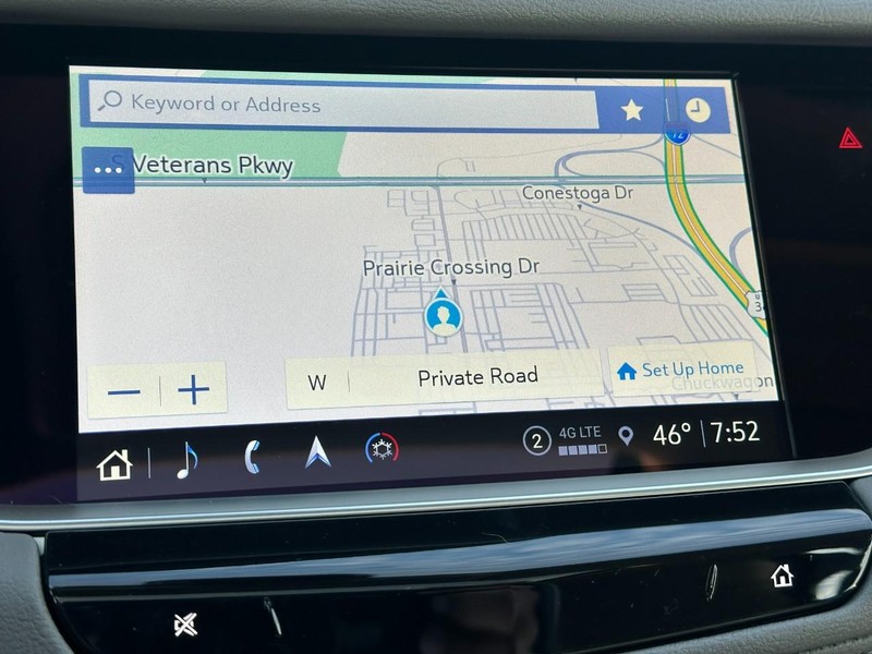 Cadillac XT5 Vehicle Full-screen Gallery Image 16