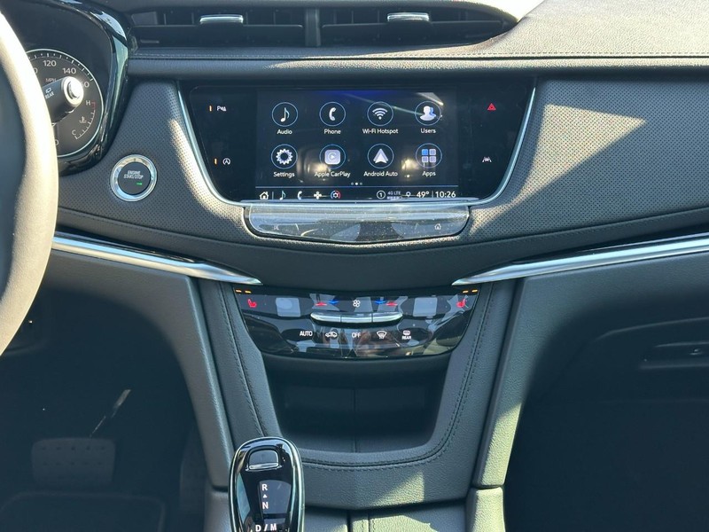 Cadillac XT6 Vehicle Full-screen Gallery Image 8