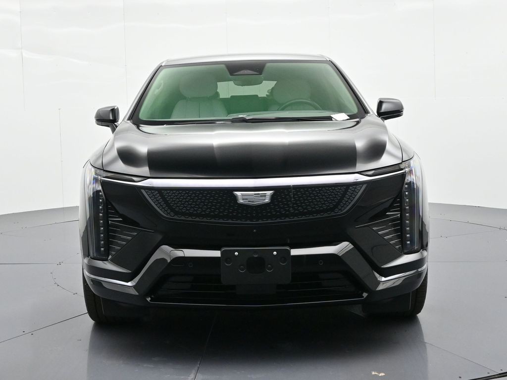 Cadillac OPTIQ Vehicle Full-screen Gallery Image 2