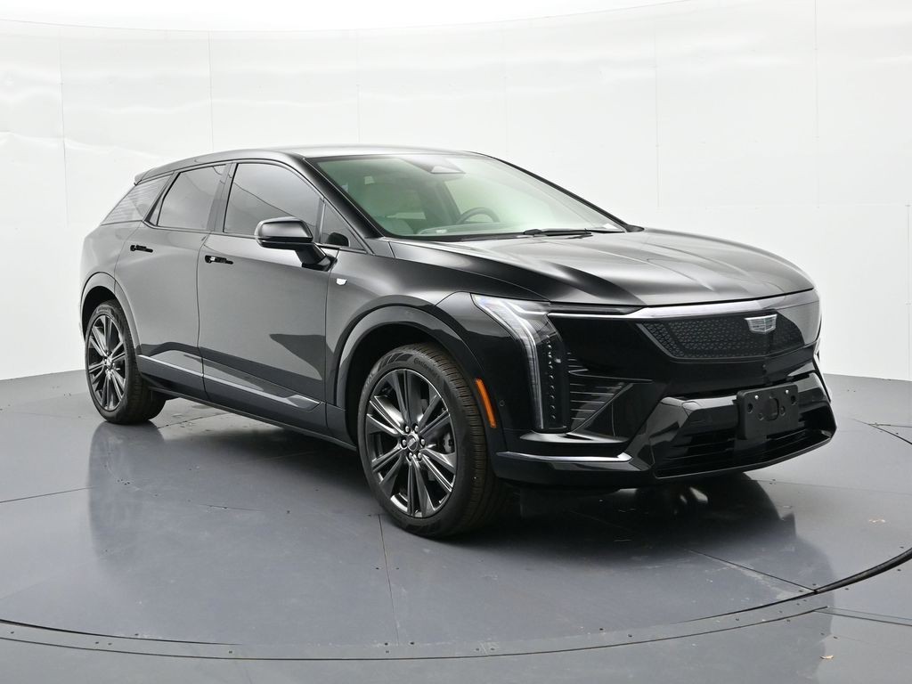 Cadillac OPTIQ Vehicle Full-screen Gallery Image 3