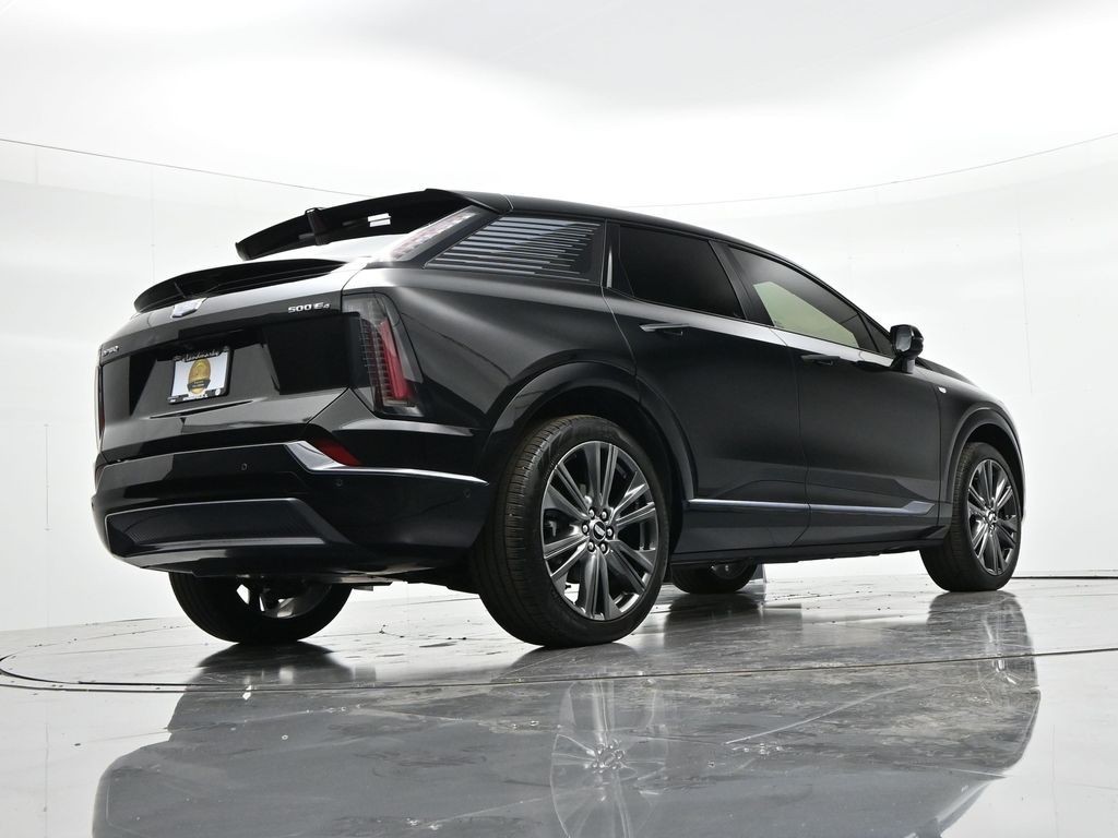 Cadillac OPTIQ Vehicle Full-screen Gallery Image 28